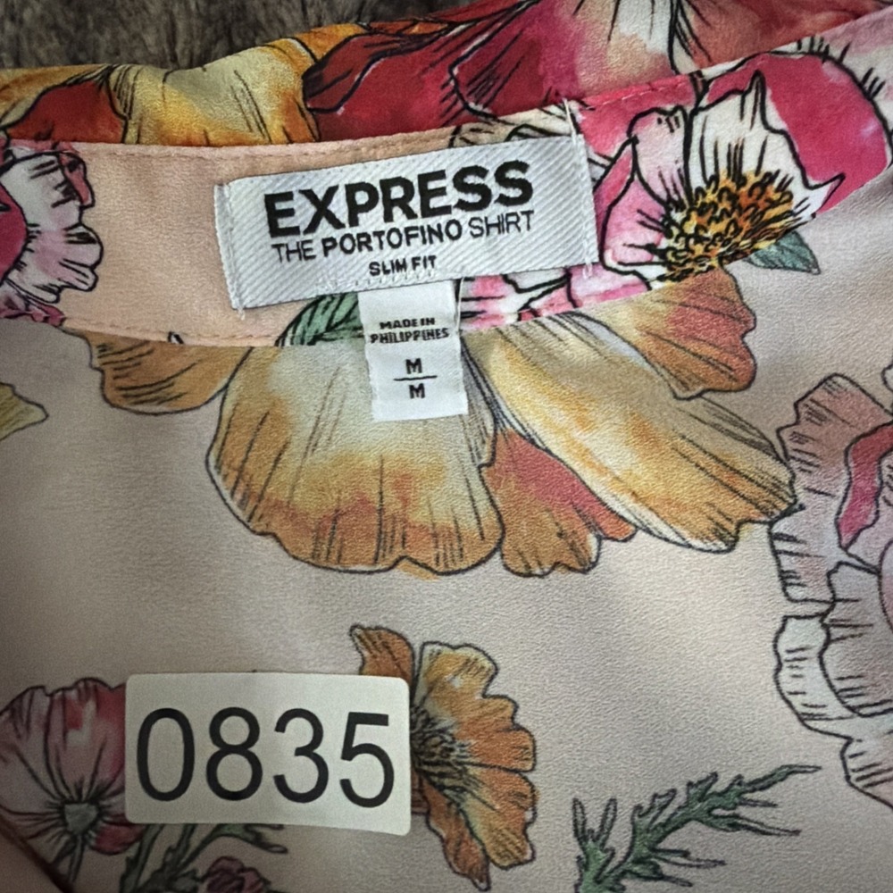 Express Portofino Peach-Pink Floral Button-Down Shirt - Picture 7 of 10